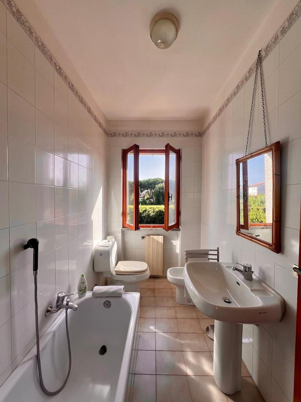 Villino Cocca Villa Марина ди Маса Екстериор снимка